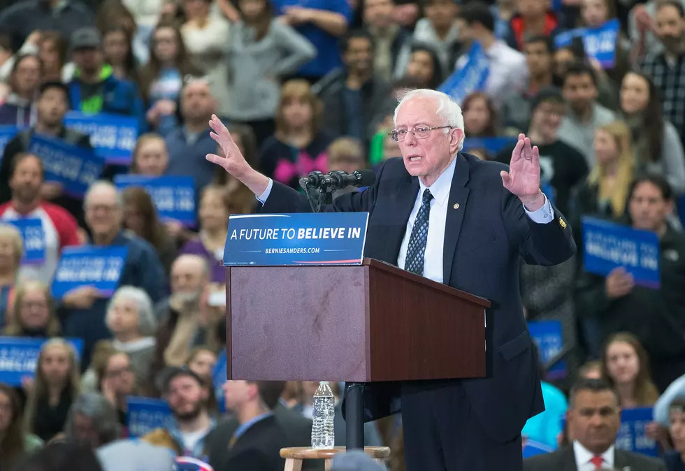 Sanders Beats Clinton in Michigan Contest