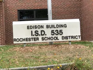 Rochester Public Schools changes mask policy
