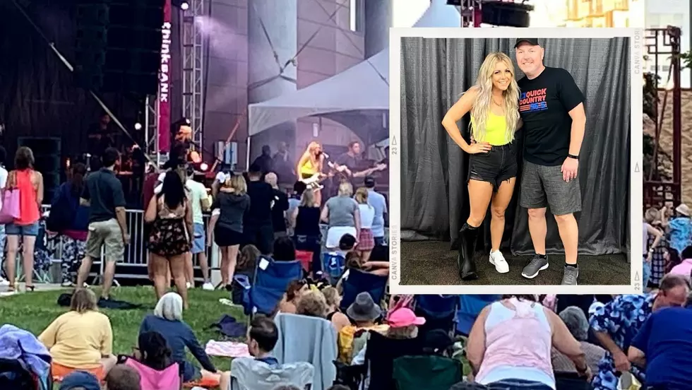Why Lindsay Ell Was Wearing A Walking Boot When She Performed in Rochester