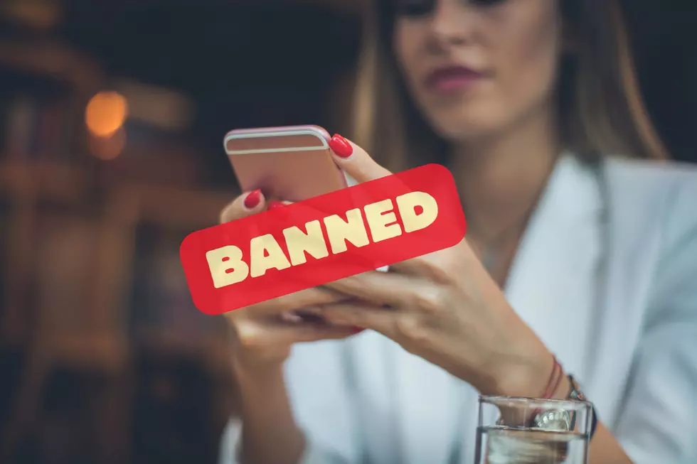 This Phone is Now Banned on All Flights in Minnesota